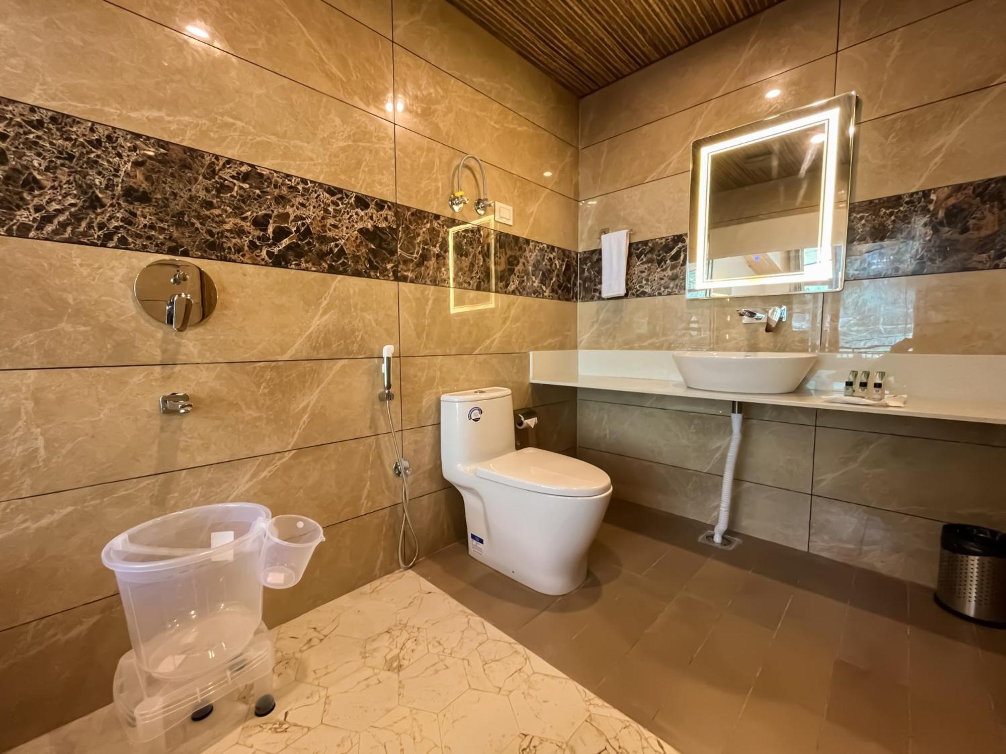 Touch Wood Hotel 3*
