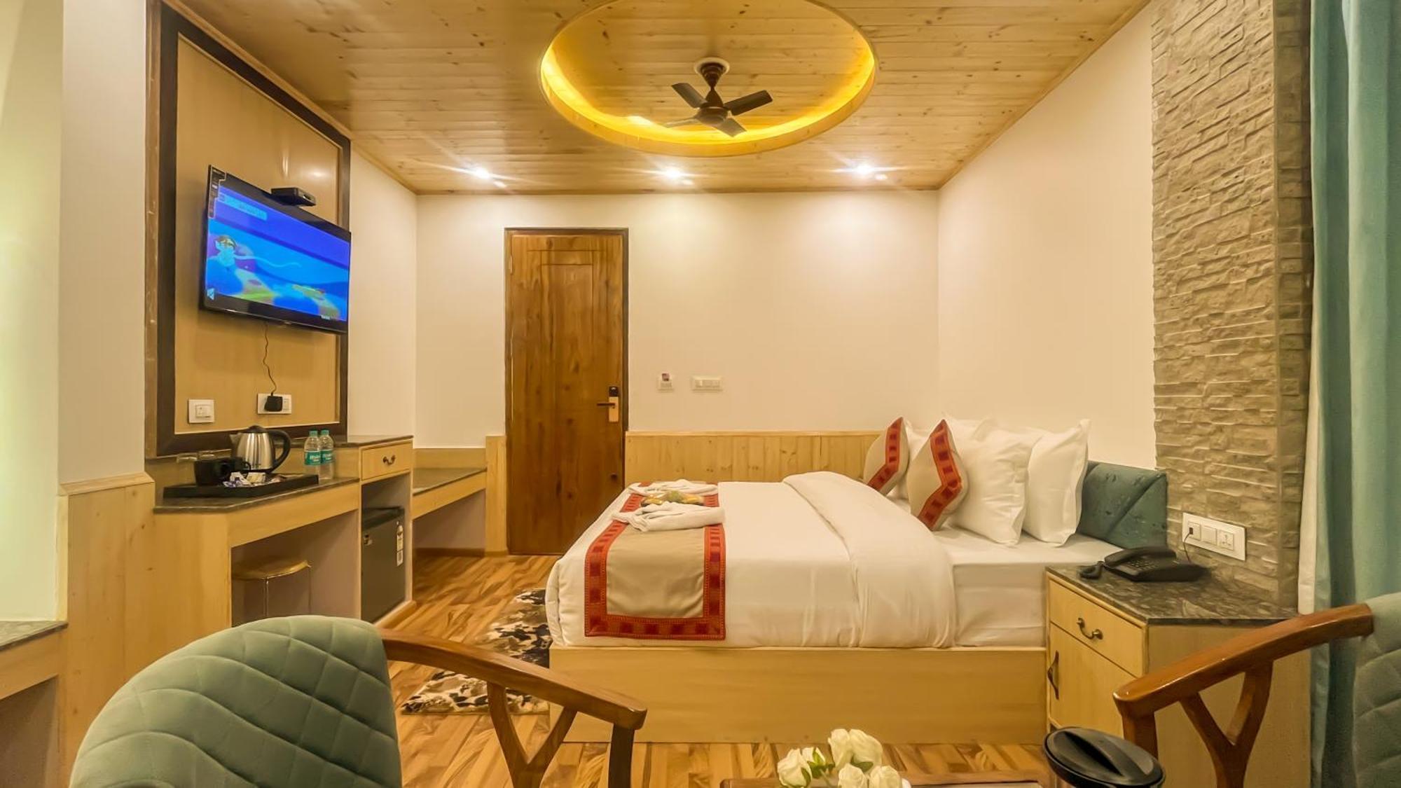 Hotel Touch Wood Manali (Himachal Pradesh)